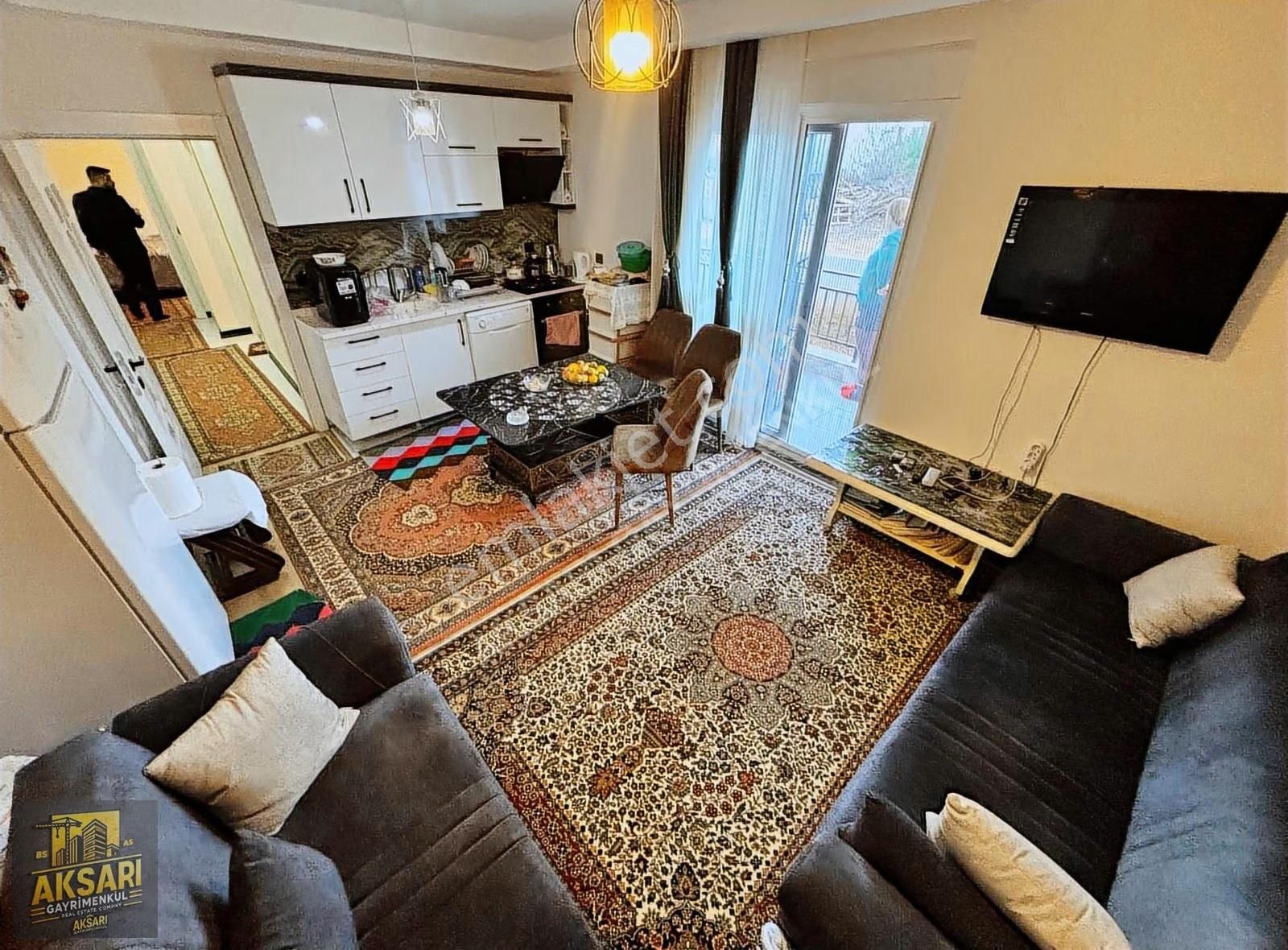 Aydoğmuş Mahallesinde 2+1 Açık Mutfaklı Geniş Balkonlu Satılık