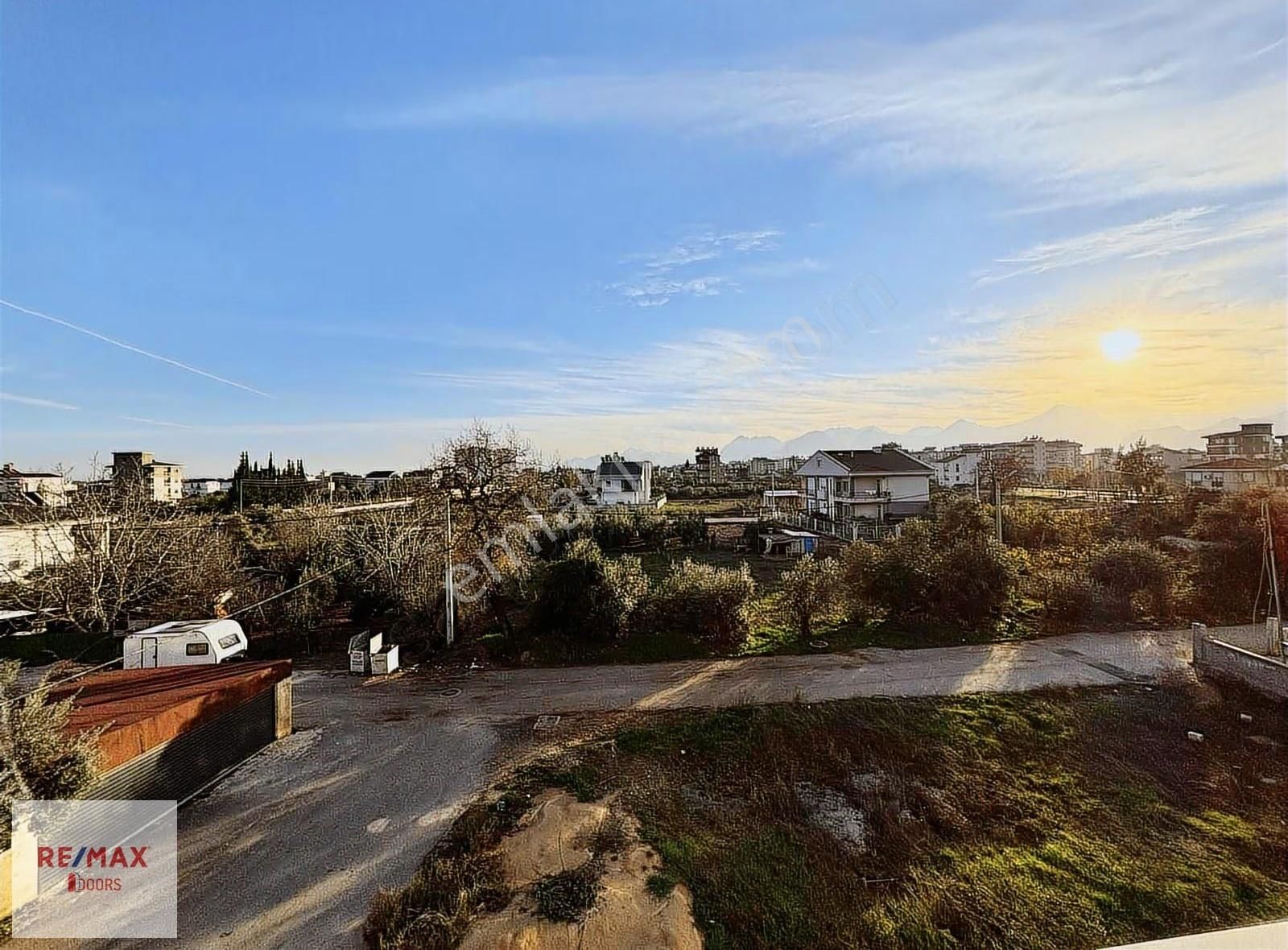 Döşemealtı Bahçeyaka Merkezi Konumda 3+1 Kiralık Daire - Görsel 9