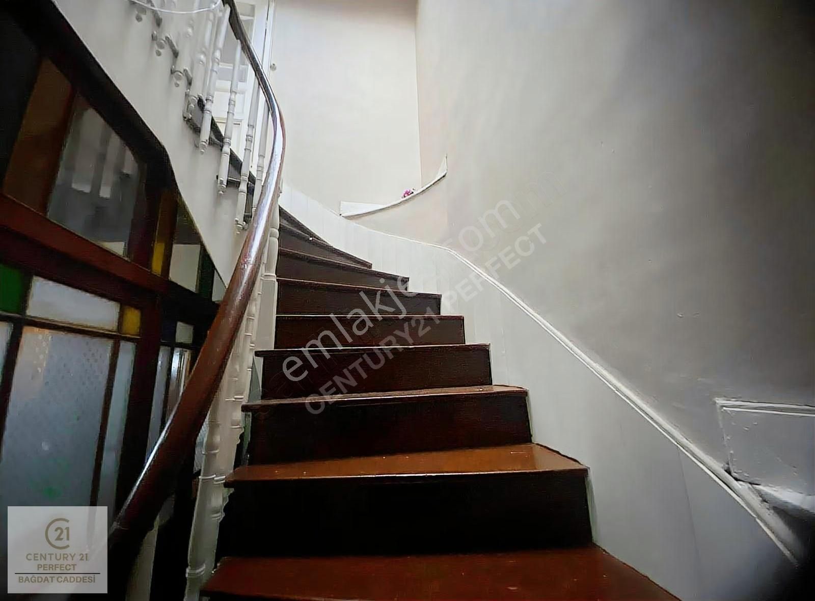 Komple Kiralık Tarihi Bina - Görsel 8