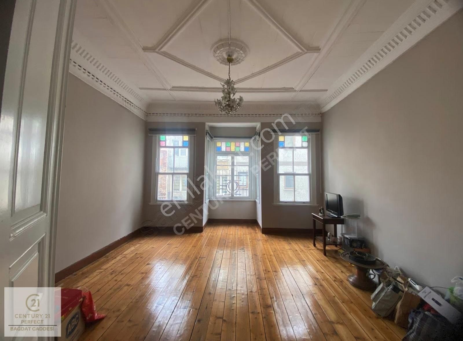 Komple Kiralık Tarihi Bina - Görsel 17