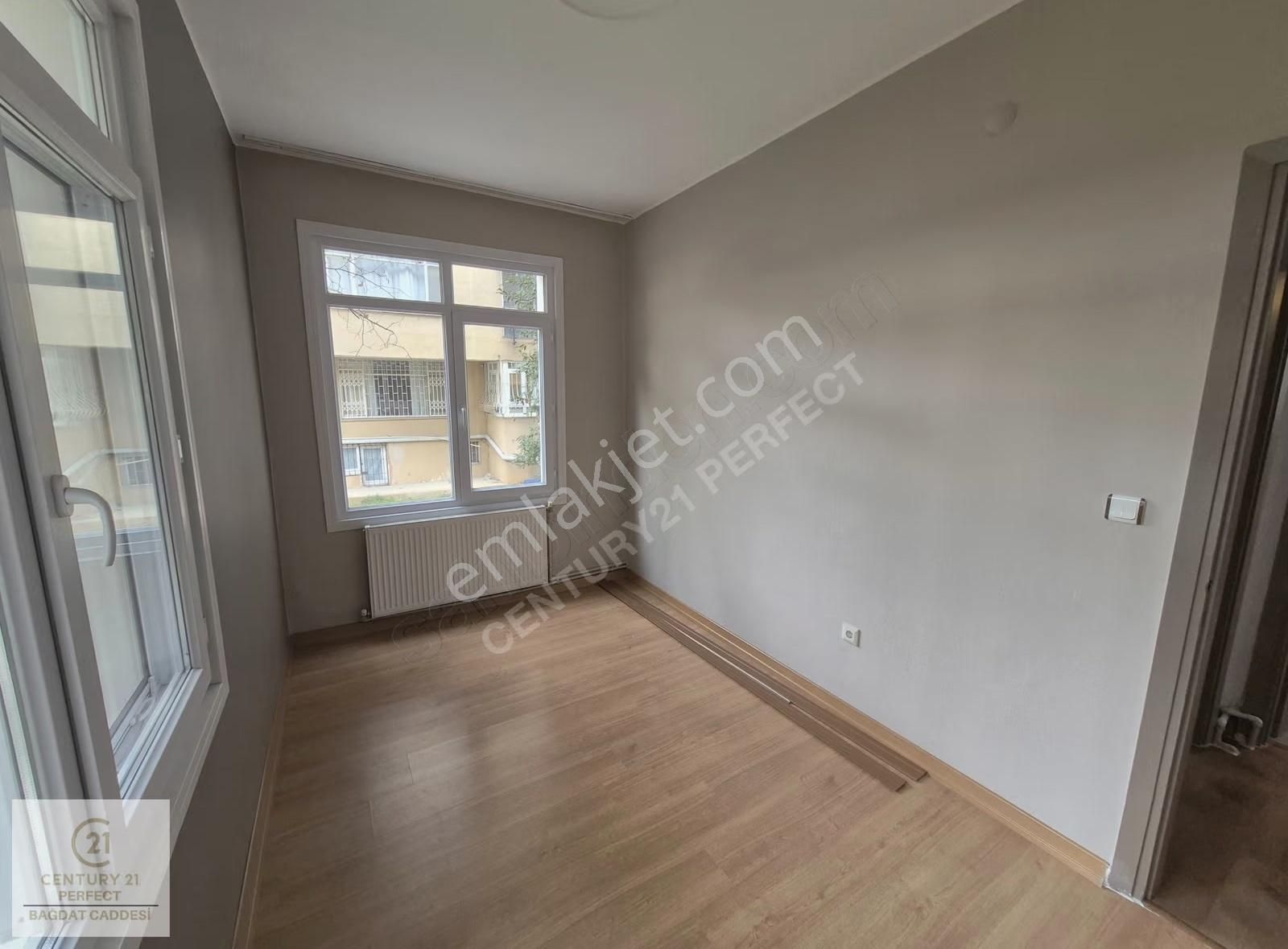 Caddeye 2. Bina Tan Sokakta Bakımlı Kiralık 2+1 İşyeri - Görsel 19