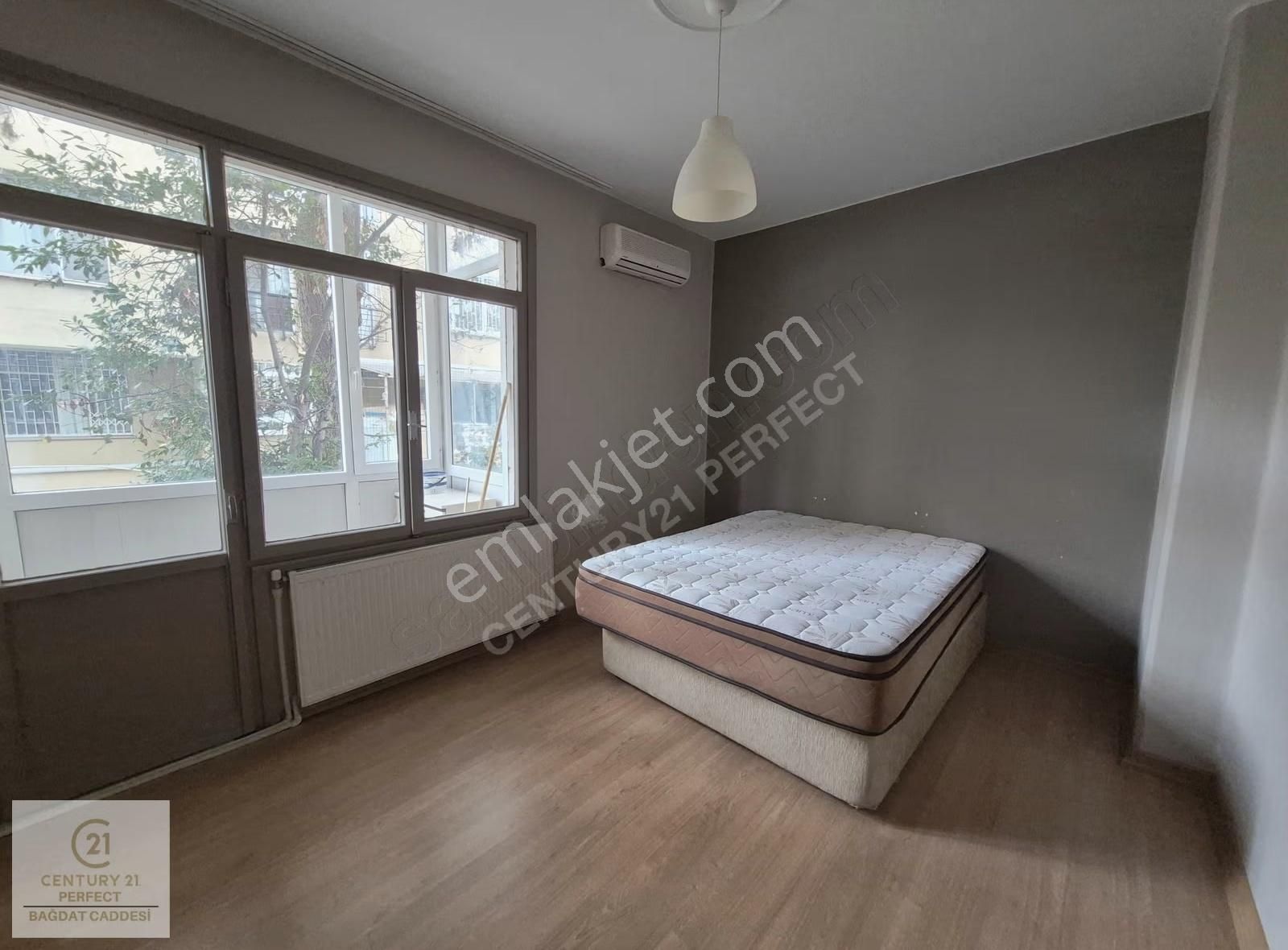 Caddeye 2. Bina Tan Sokakta Bakımlı Kiralık 2+1 İşyeri - Görsel 24