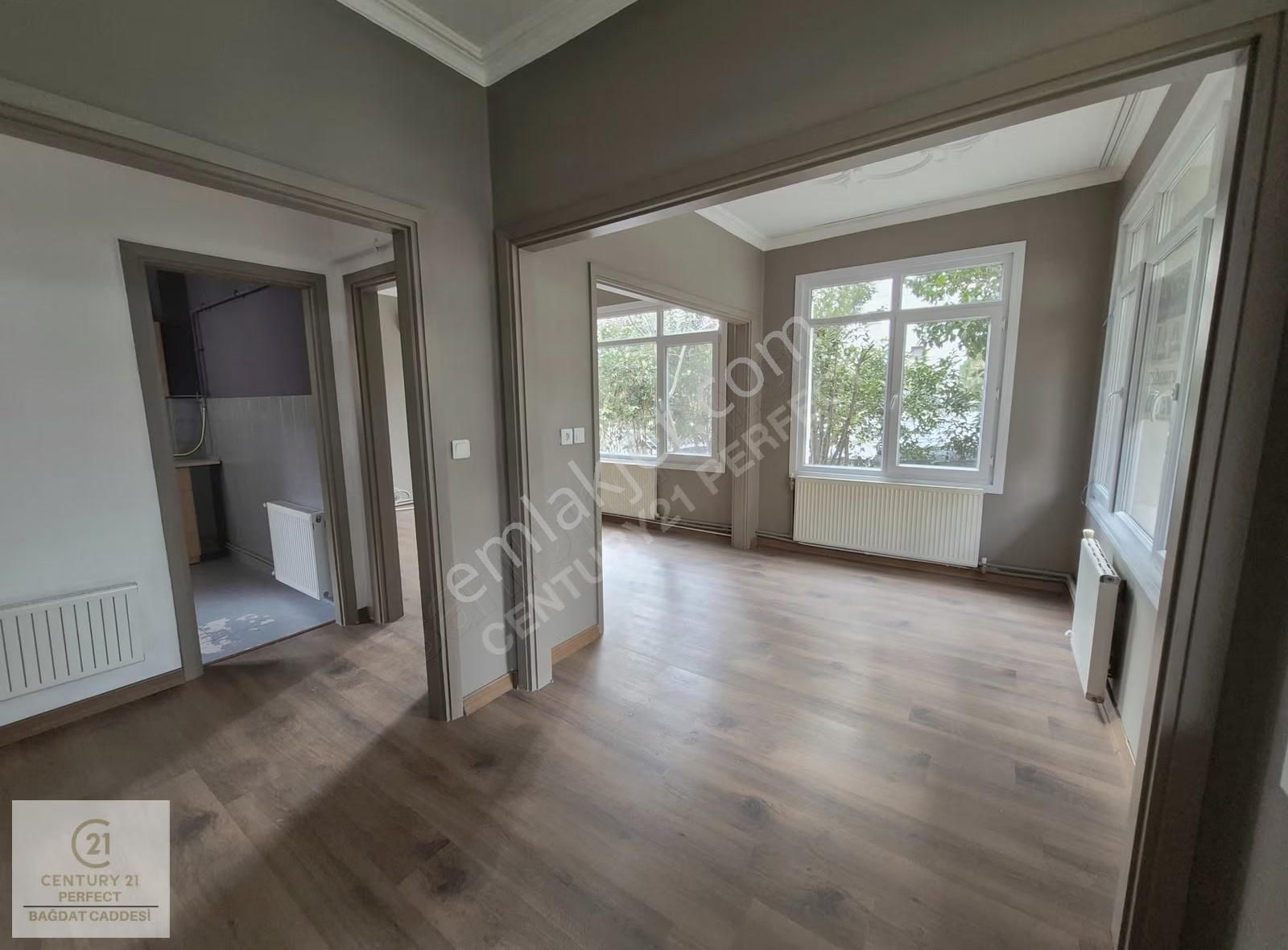 Caddeye 2. Bina Tan Sokakta Bakımlı Kiralık 2+1 İşyeri - Görsel 28