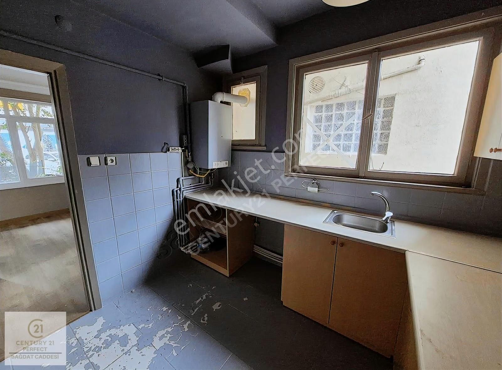 Caddeye 2. Bina Tan Sokakta Bakımlı Kiralık 2+1 İşyeri - Görsel 29