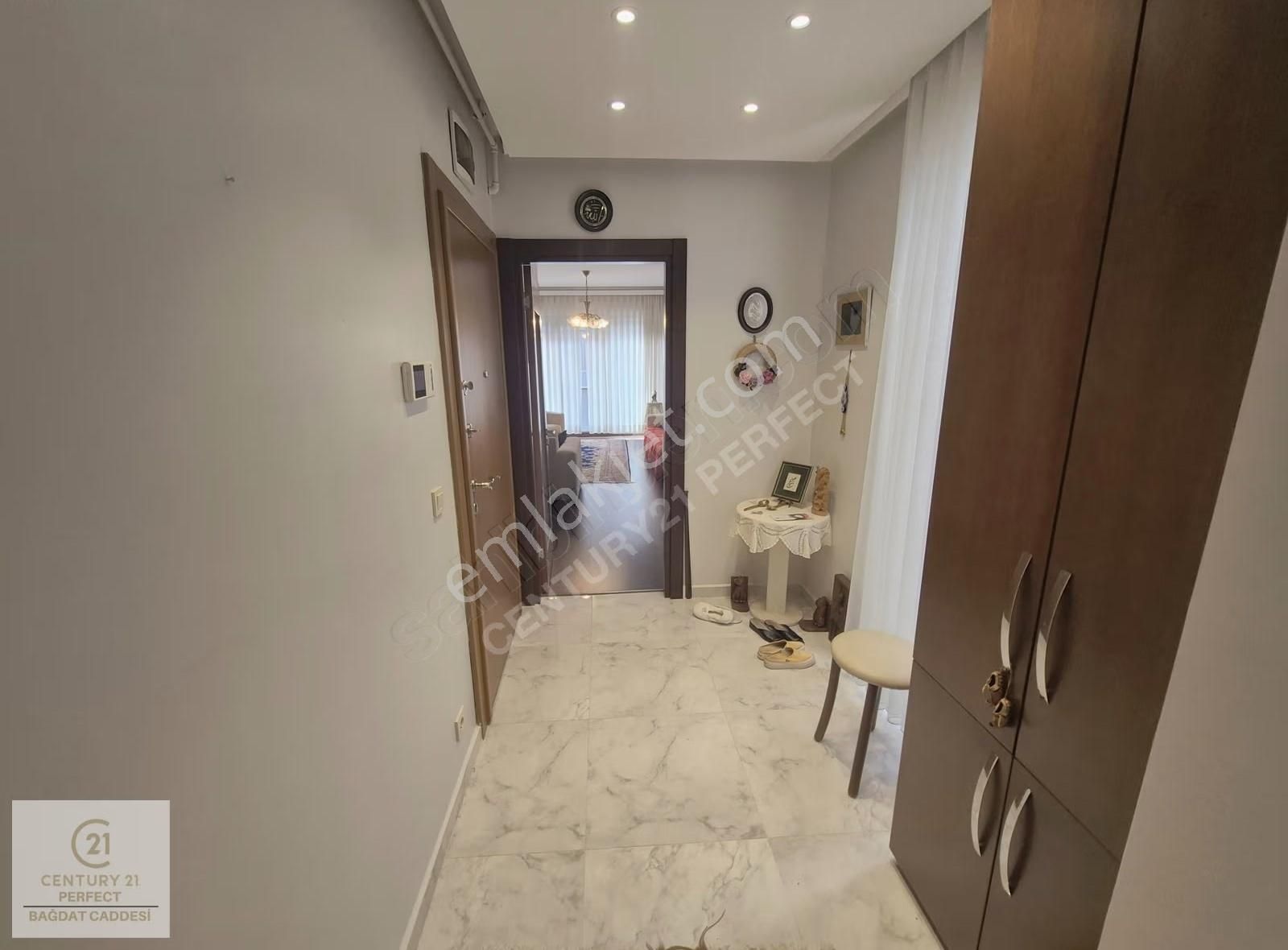 Caddeye 1. Paralel Vardar Sokakta Komple Eşyalı Kiralık Daire - Görsel 24