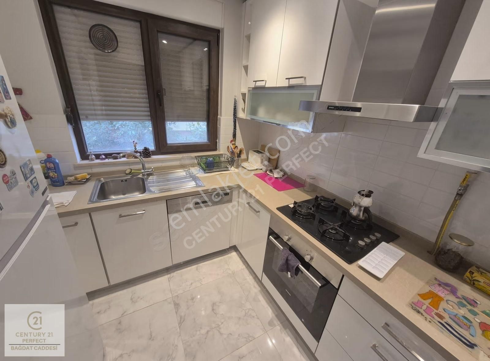 Caddeye 1. Paralel Vardar Sokakta Komple Eşyalı Kiralık Daire - Görsel 26