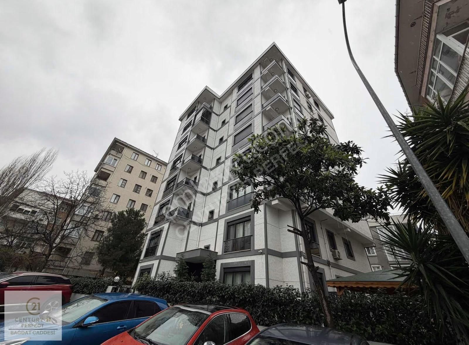 Maltepe Bağdat Caddesine 2. Bina Satılık 2+1 Lüx Daire