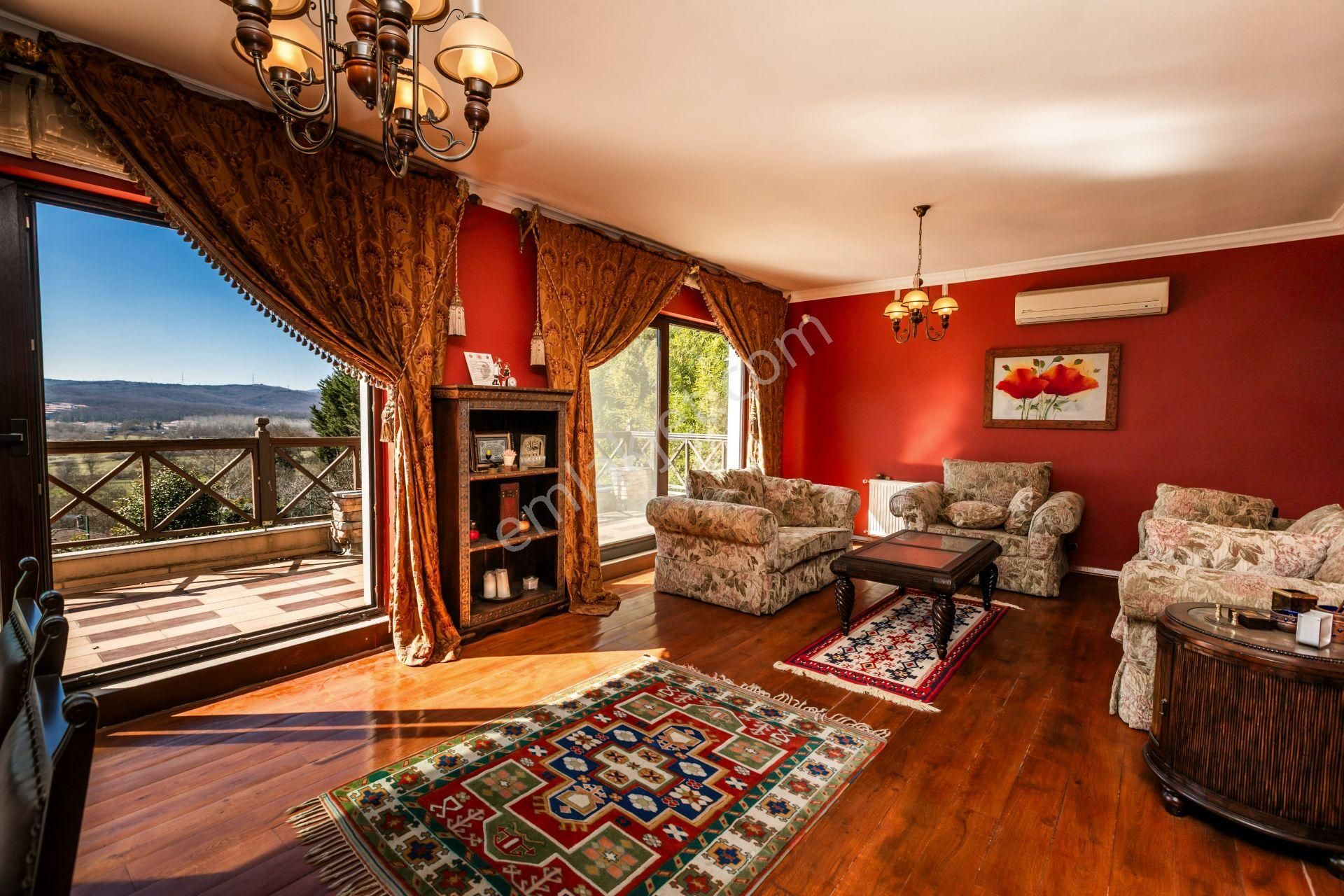 Çekmeköy'de 1487 M2 Arsası İle Orman Manzaralı Havuzlu Villa - Görsel 12