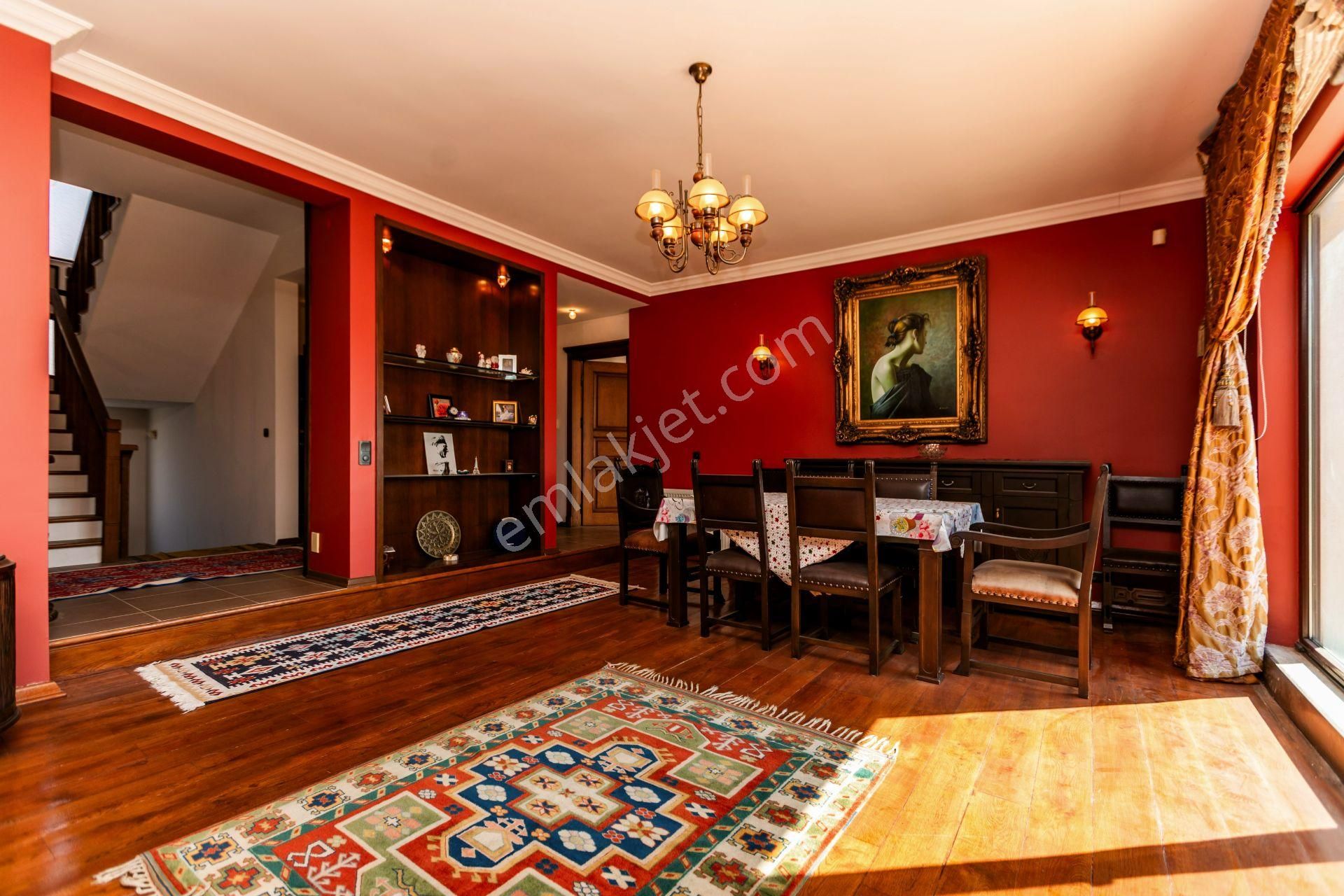 Çekmeköy'de 1487 M2 Arsası İle Orman Manzaralı Havuzlu Villa - Görsel 13