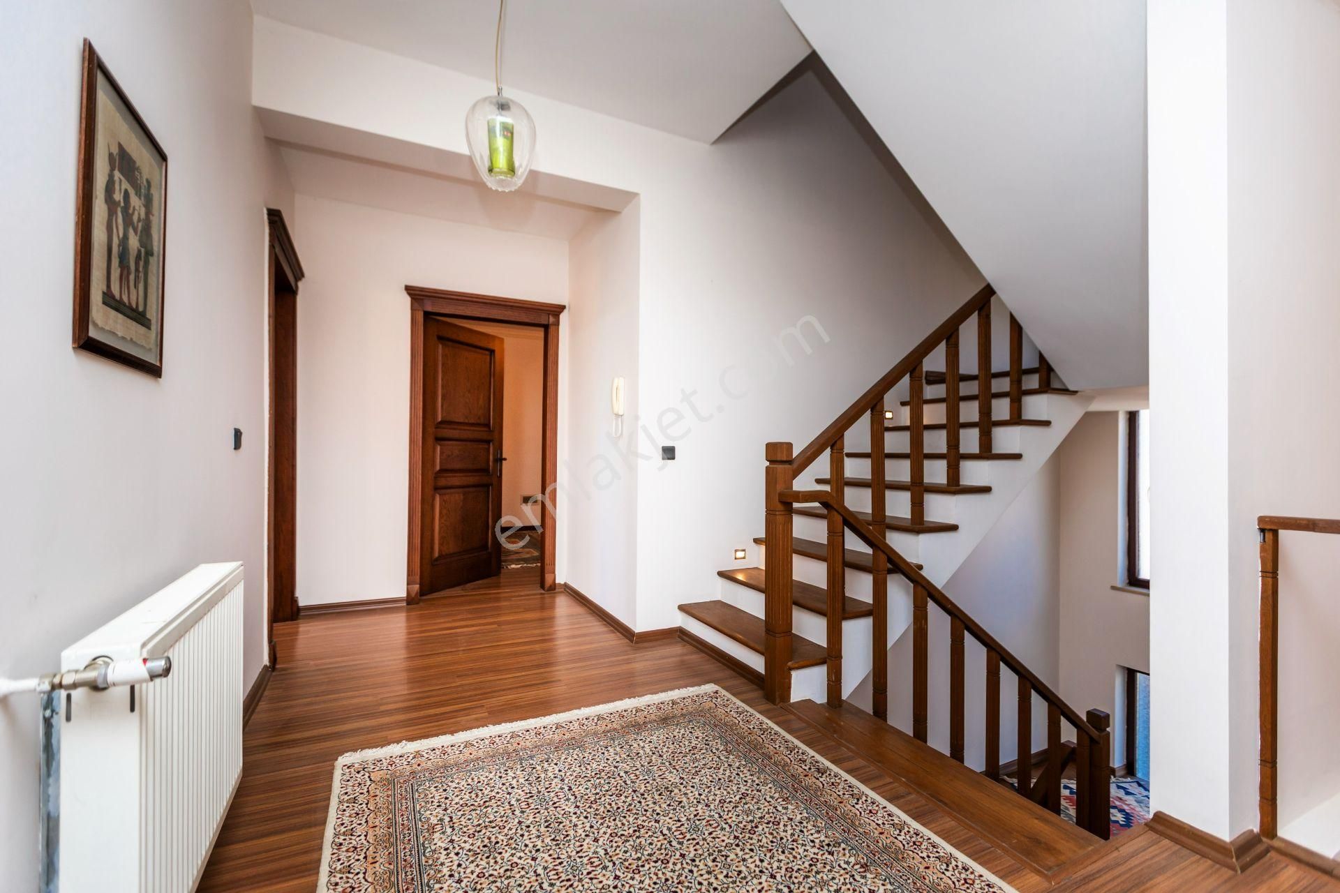 Çekmeköy'de 1487 M2 Arsası İle Orman Manzaralı Havuzlu Villa - Görsel 23