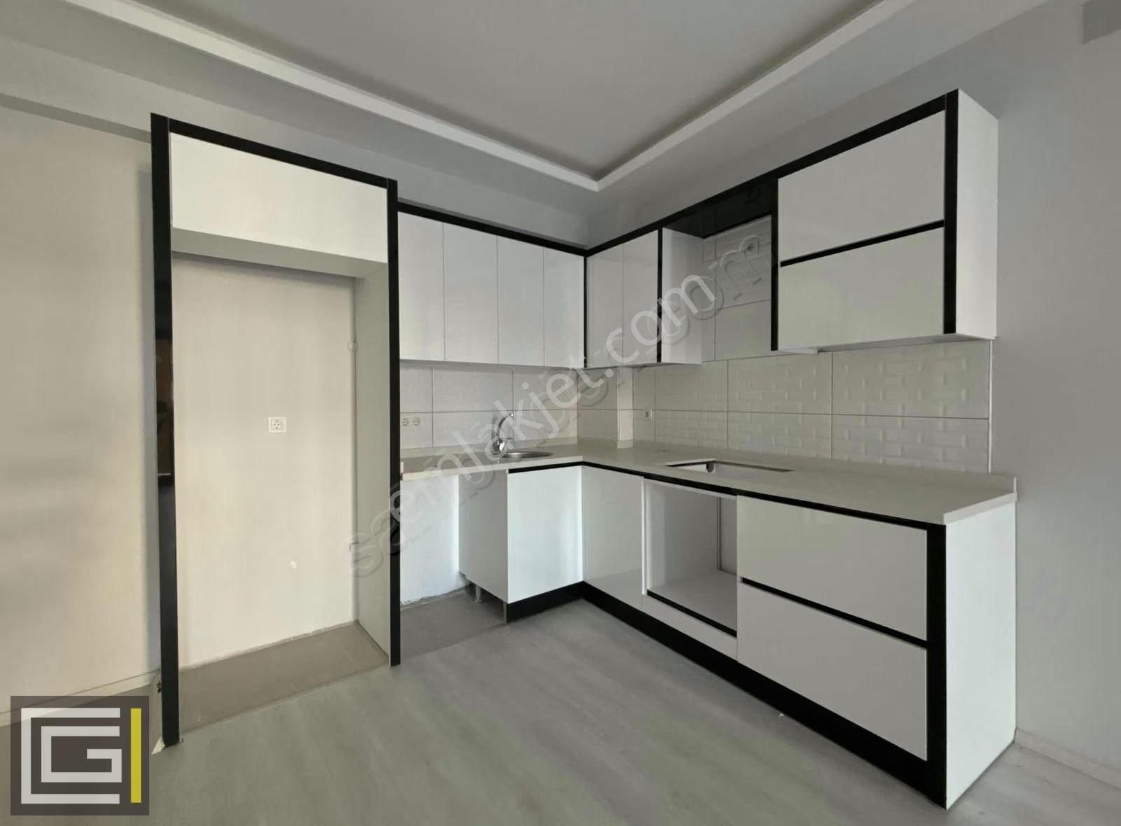 Ege Mehallesinde Asansörlü 2+1 Geniş Kullanım Çift Banyo Daire - Görsel 24