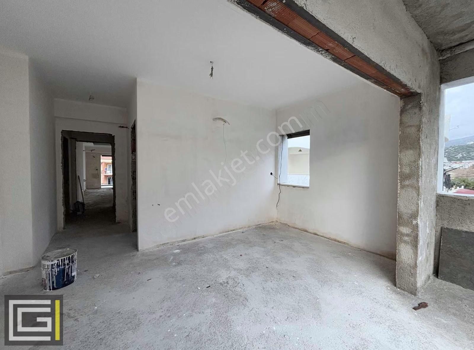 Emsalsiz Genişlik Alttan Isıtma Özel Otoparklı 3+1 Dubleks Daire - Görsel 2