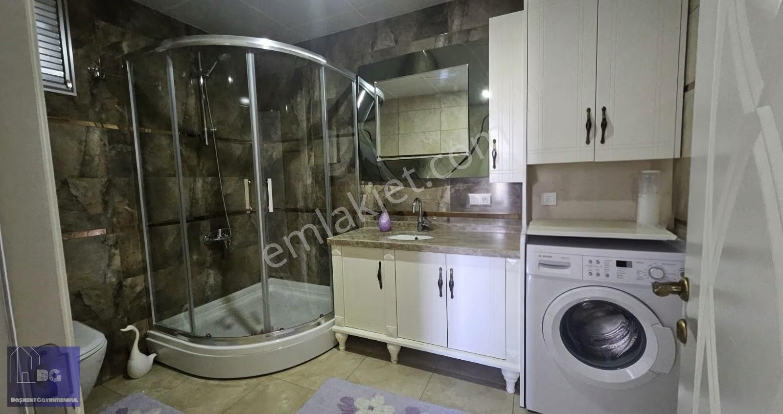 Başkent'ten Adalette Geniş Ve Nezih 4+1 240m2 Sıfır Gibi Daire! - Görsel 12