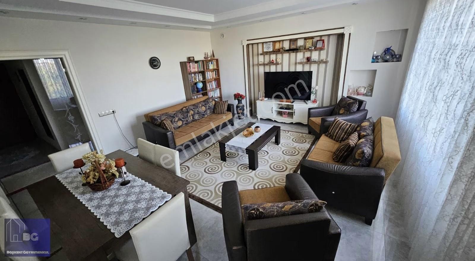 Başkent'ten Adalette Geniş Ve Nezih 4+1 240m2 Sıfır Gibi Daire! - Görsel 9