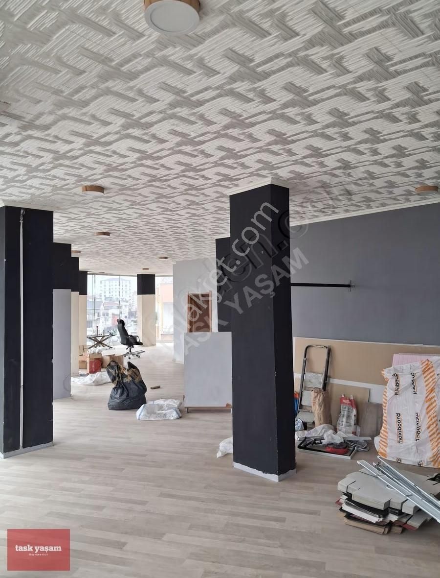 Cam Vitrinli 220 M² | Cadde Üzeri Kiralık Ofis - Görsel 24