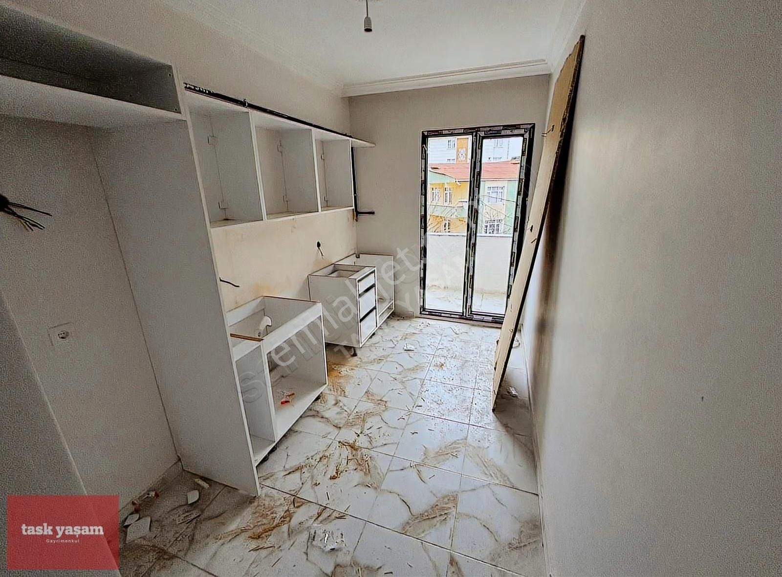 Tuzla Şifa Mahallesinde Merkezi Konum Satılık 2+1 Daire - Görsel 5