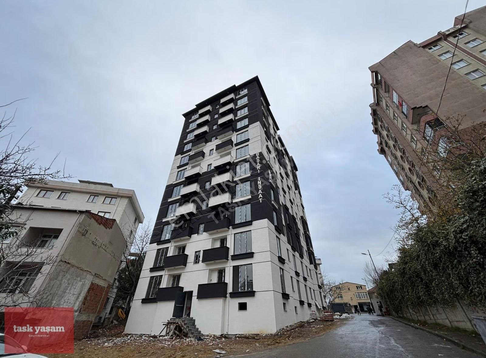 Tuzla Şifa Mahallesinde Merkezi Konum Satılık 3+1 Daire