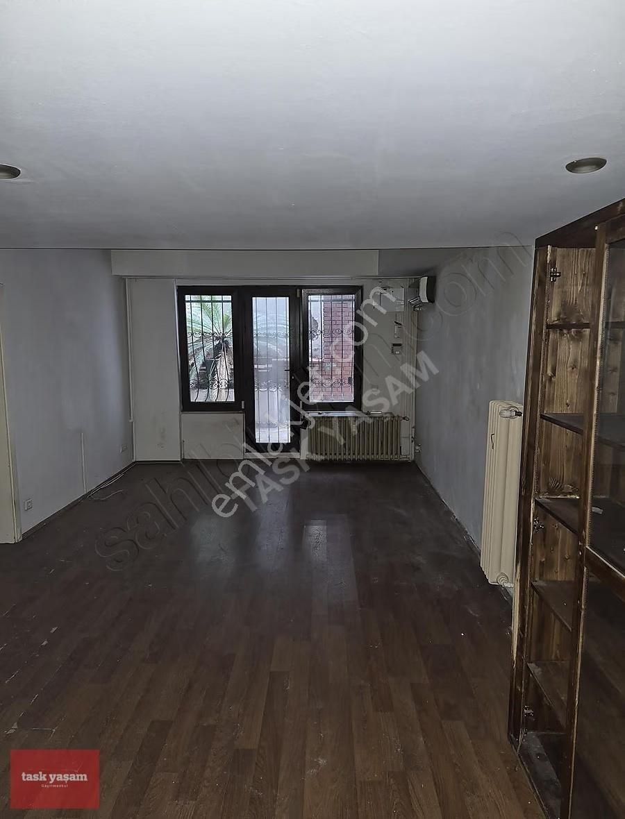 Nişantaşı Amerikan Hastanesi Yanı 2+1 Kiralık Ferah Bahçe Katı - Görsel 4