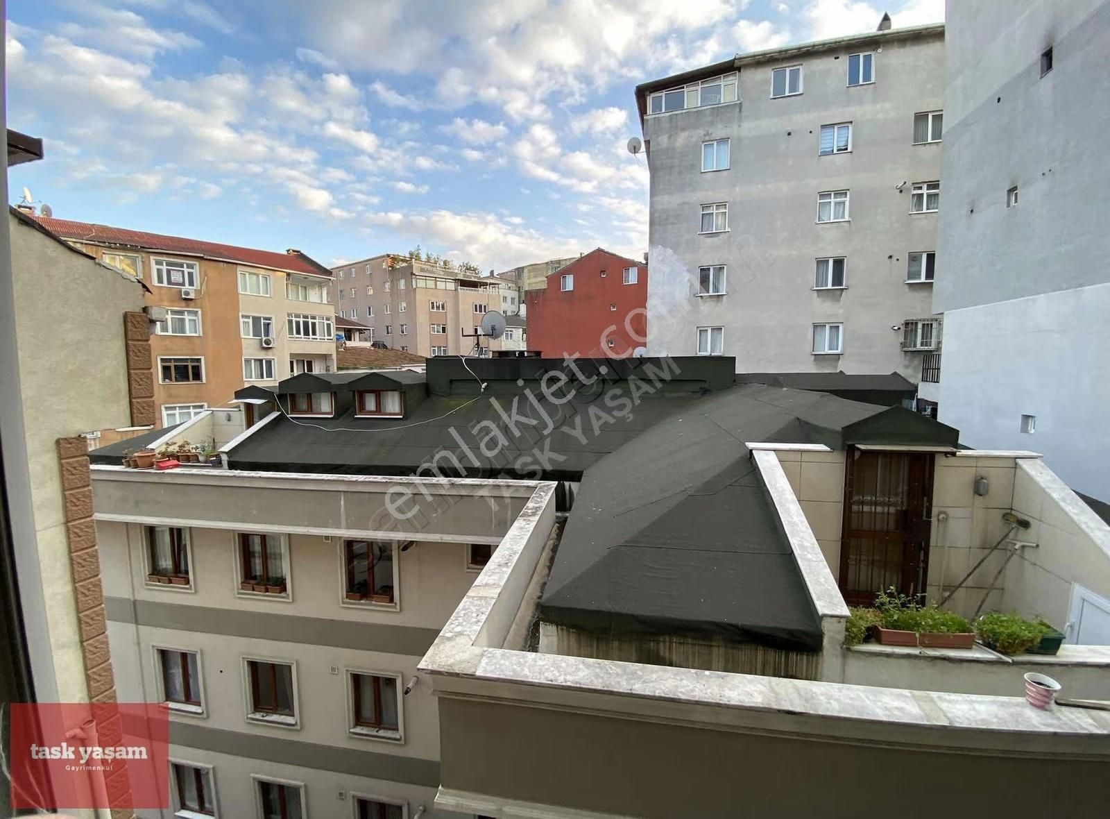 Gülbaharda Kiralık İçi Yenilenmiş 2+1 Daire - Görsel 18