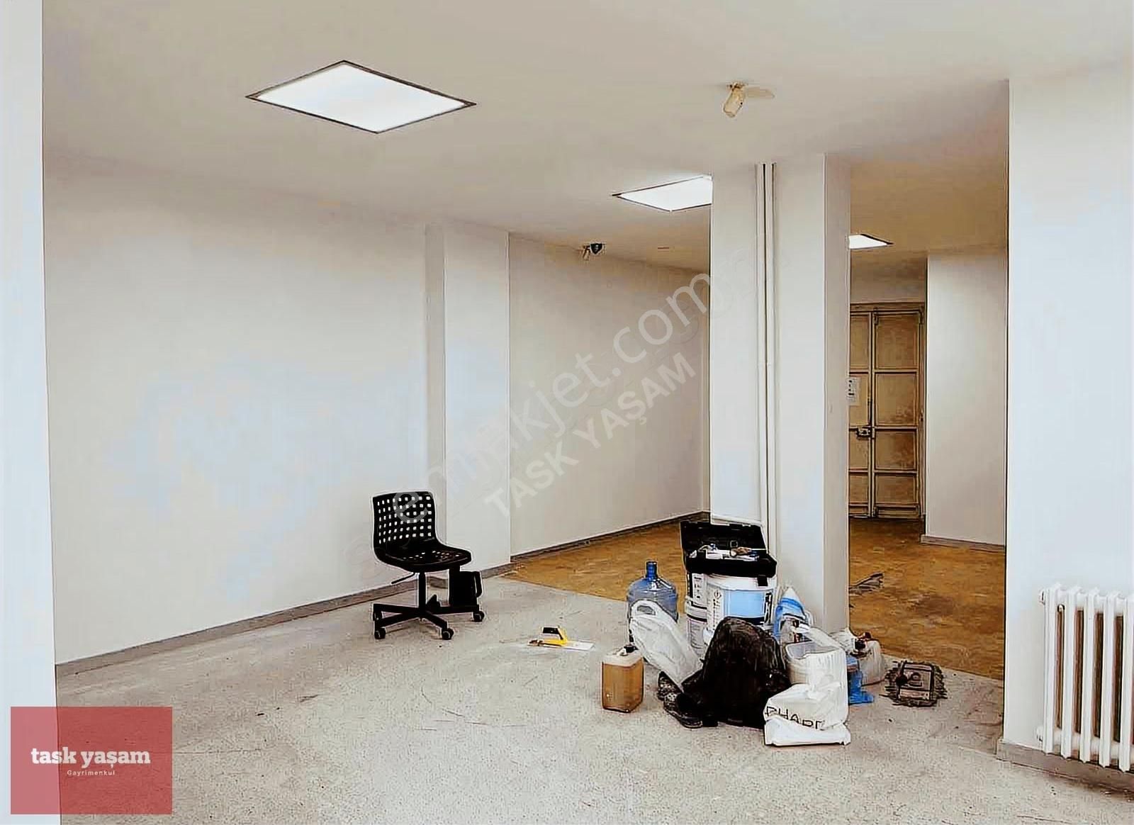 Fulya Mehmetçik Caddesinde Kiralık 300m2 Dükkan/mağaza - Görsel 9