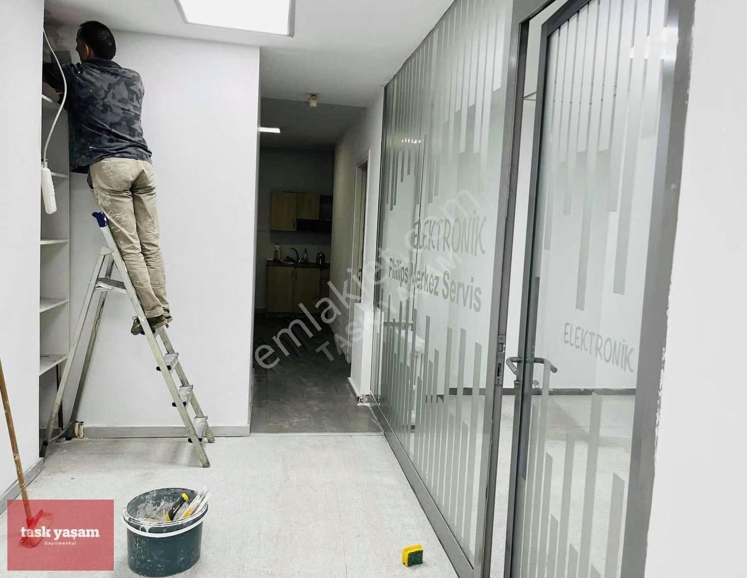 Fulya Mehmetçik Caddesinde Kiralık 300m2 Dükkan/mağaza - Görsel 6