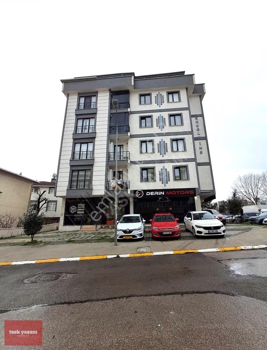Pendik Fevzi Çakmak Mah Harika Konumda Satılık 2+1 Daire
