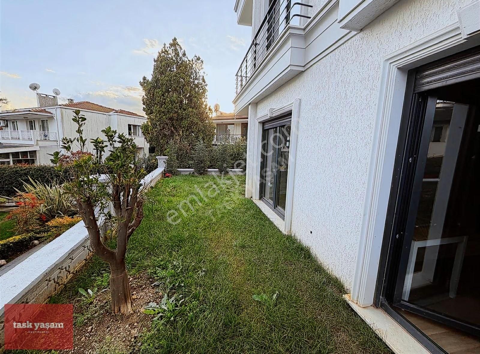 Denize Sıfır | Full Deniz Manzaralı | 60 M² Özel Bahçeli 2+1) - Görsel 15