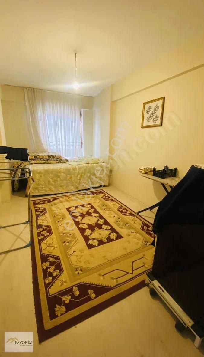 Mükemmel Konumda Satılık 2+1 Daire - Görsel 8