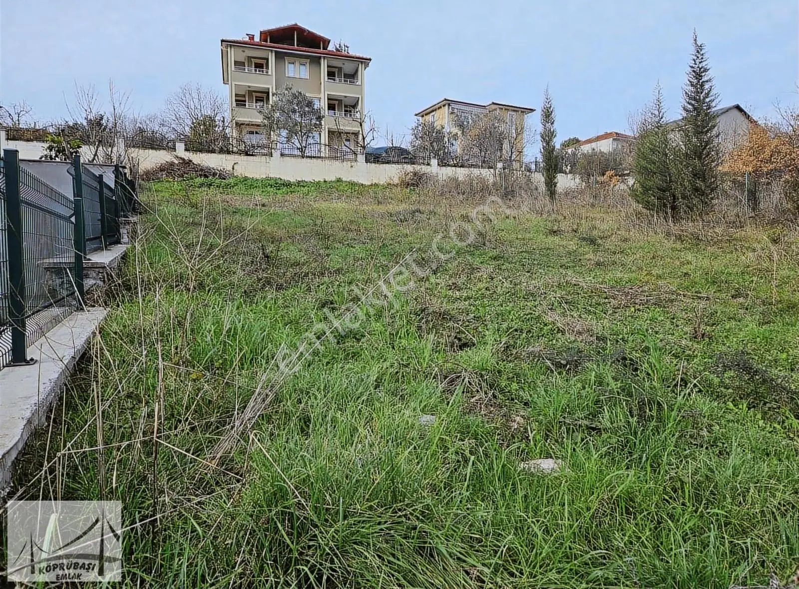 Köprübaşı Emlaktan Merkez Cadde Üzerinde 570m² Satılık Arsa