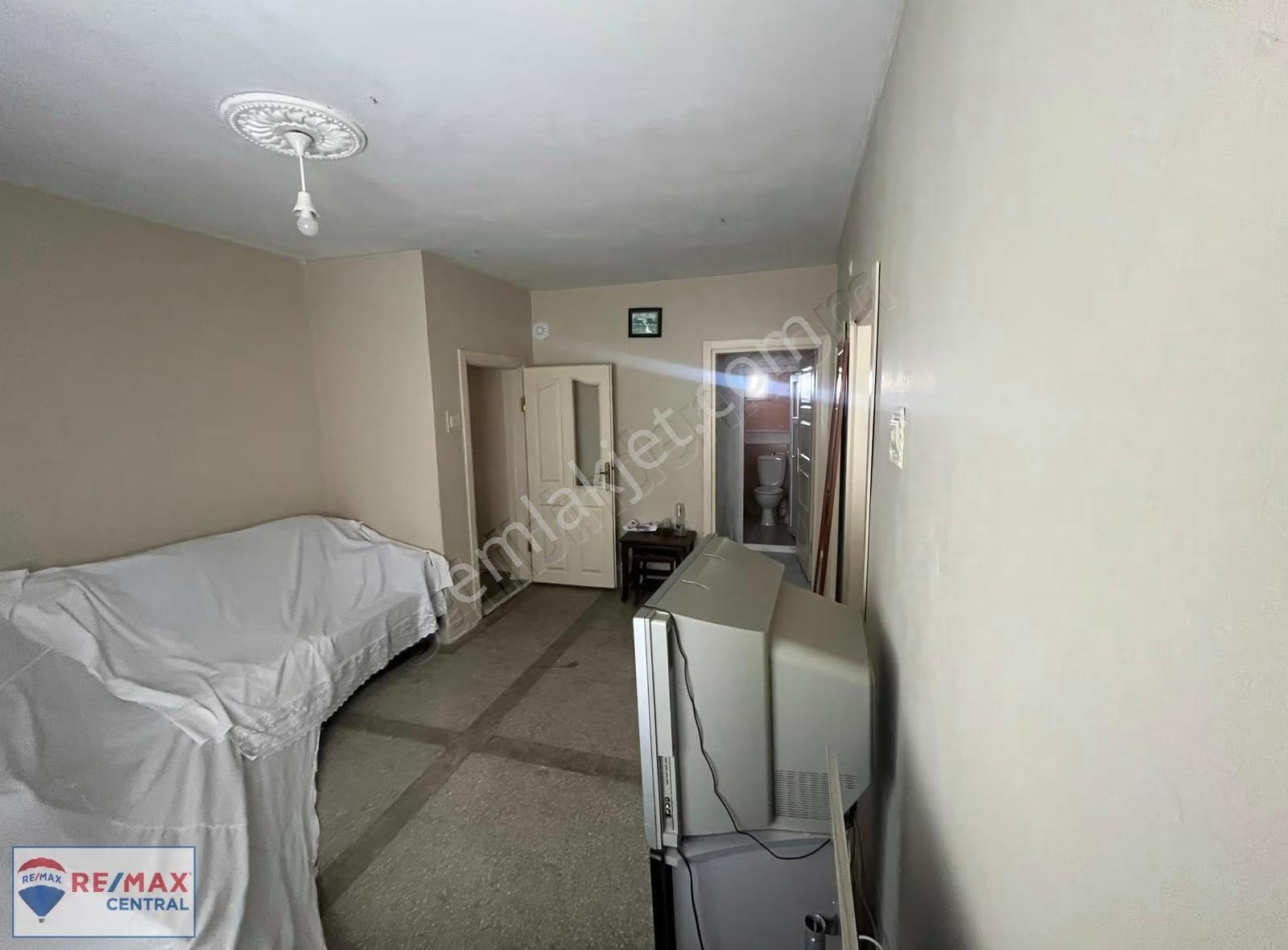 Remax Central'dan Ulaş Merkez'de Yüksek Arsa Paylı Satılık Daire - Görsel 8