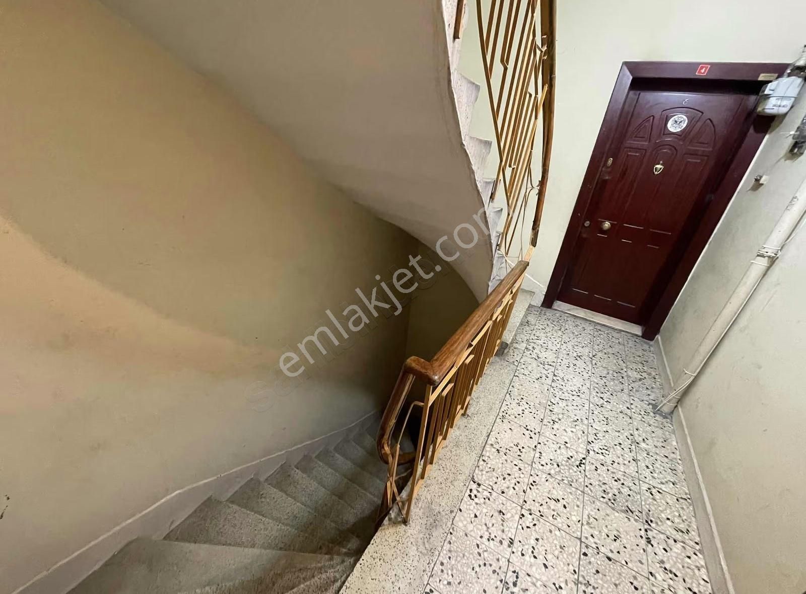 Bayrampaşa Yenidoğan Mah | 110 M² Asansörlü 2+1 Kiralık Daire! - Görsel 12