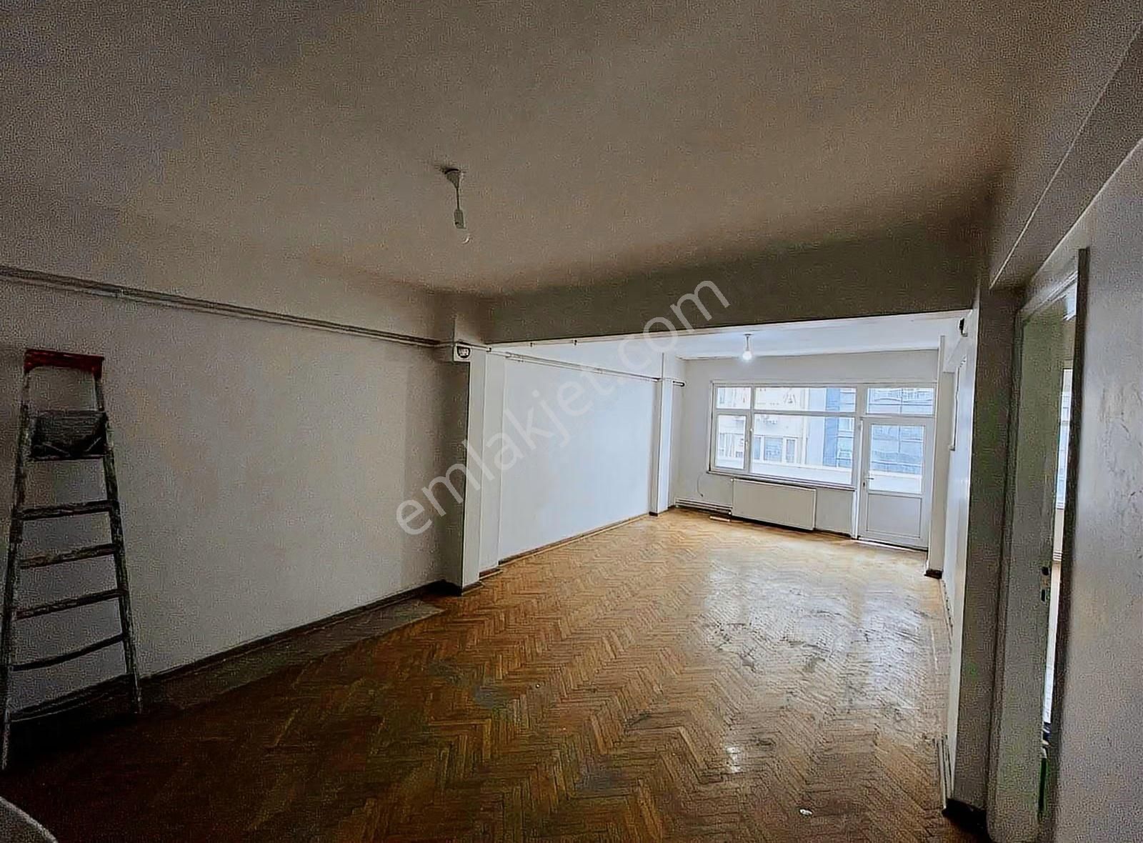 Bayrampaşa Yenidoğan Mah | 110 M² Asansörlü 2+1 Kiralık Daire! - Görsel 9