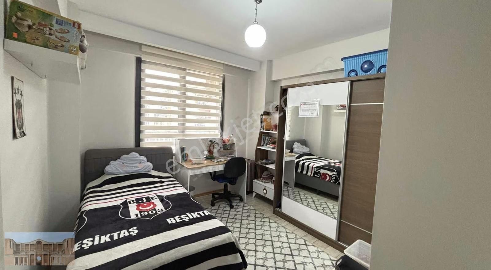 Avar Caddesi Civarında Park Cepheli Satılık 3+1 Daire!! - Görsel 3