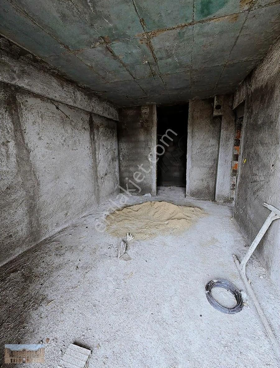 Satılık Avarda 3+1 135 M2 Giyinme Odalı Lüks Ara Kat - Görsel 12