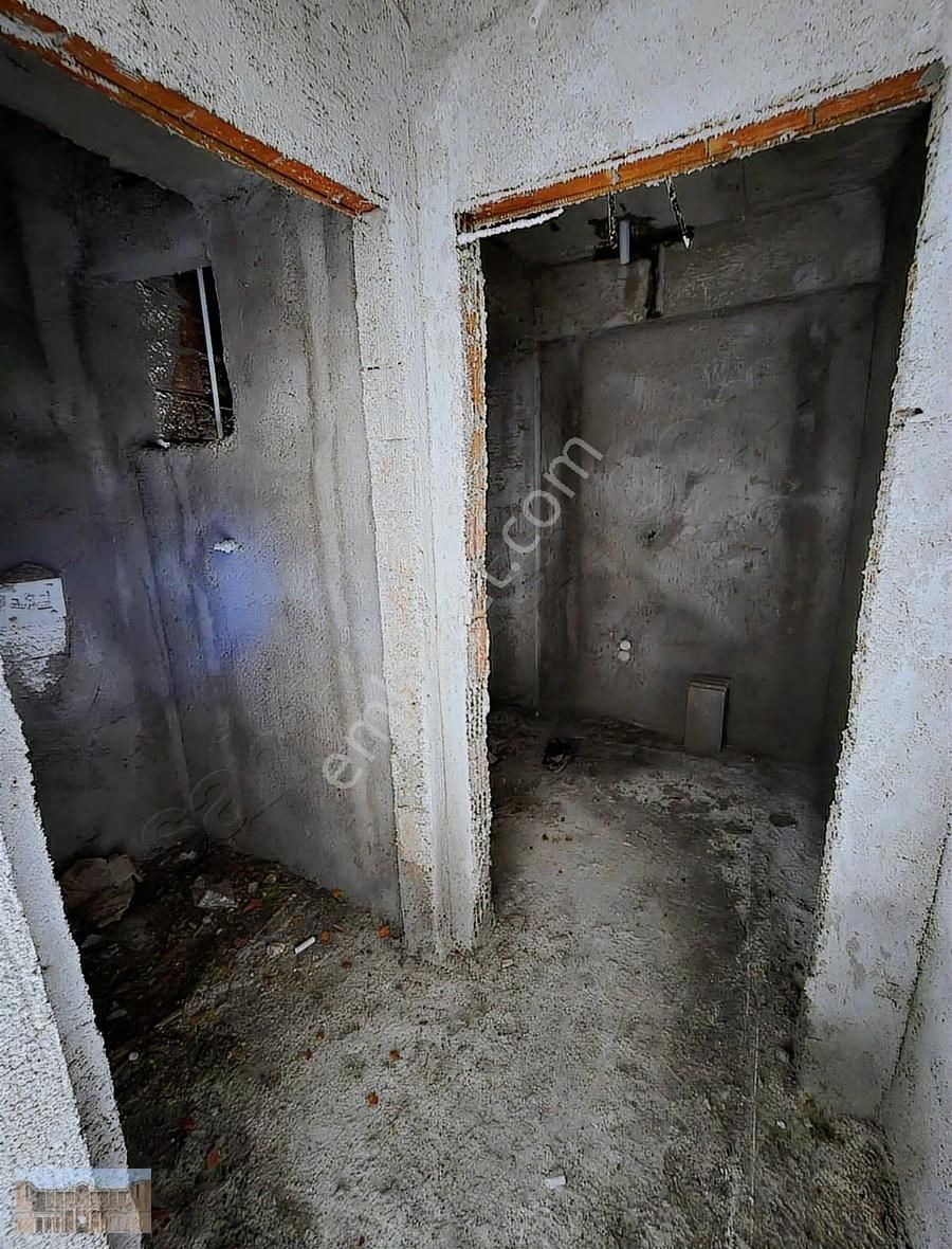 Satılık Avarda 3+1 135 M2 Giyinme Odalı Lüks Ara Kat - Görsel 21