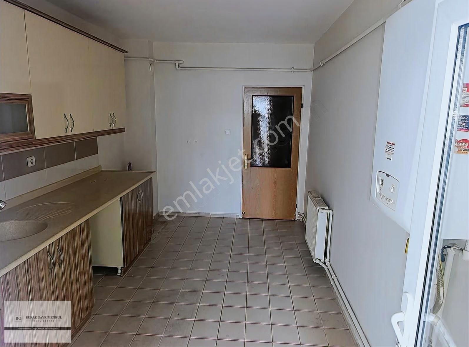 Şeyh Şamil C Üzeri Site İçerisinde Kat Konumunda Yapılı Giriş - Görsel 19