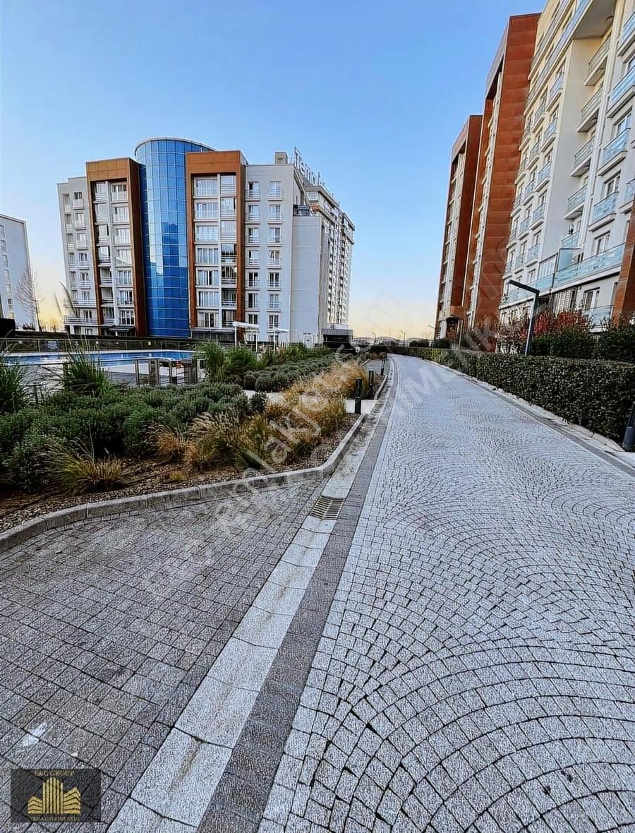 E&c Tema İstanbul'1,de Kiralık Bahçekatı 4+1 202 M2 Boşş Daire - Görsel 9