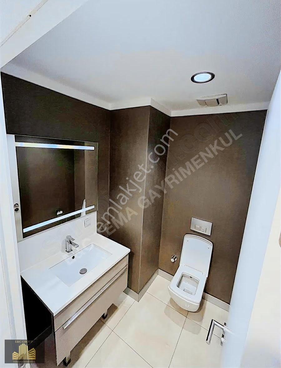E&c Tema İstanbul'1,de Kiralık Bahçekatı 4+1 202 M2 Boşş Daire - Görsel 3