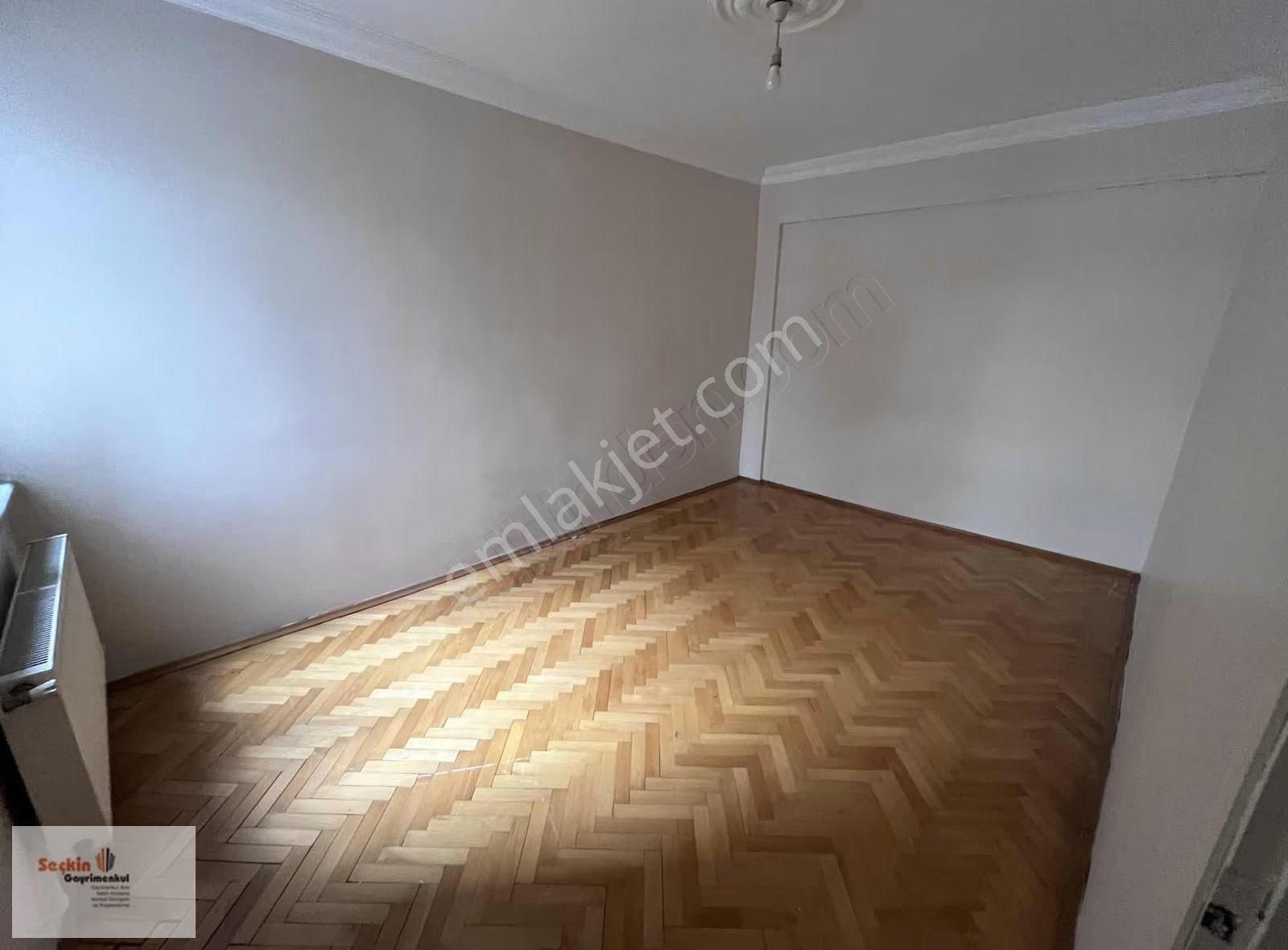 Maltepe Zümrütevlerde 3+1 2 Kat Güney Site İçerisinde - Görsel 2