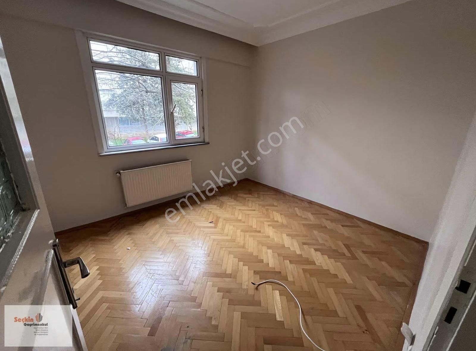 Maltepe Zümrütevlerde 3+1 2 Kat Güney Site İçerisinde - Görsel 32