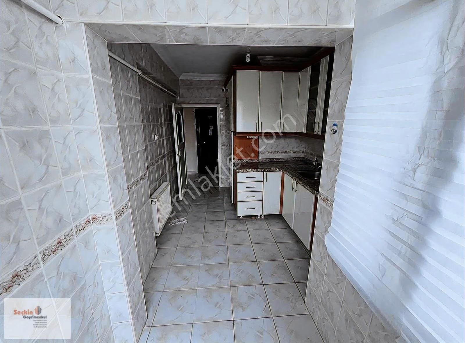 Maltepe Zümrütevlerde 3+1 2 Kat Güney Site İçerisinde - Görsel 10