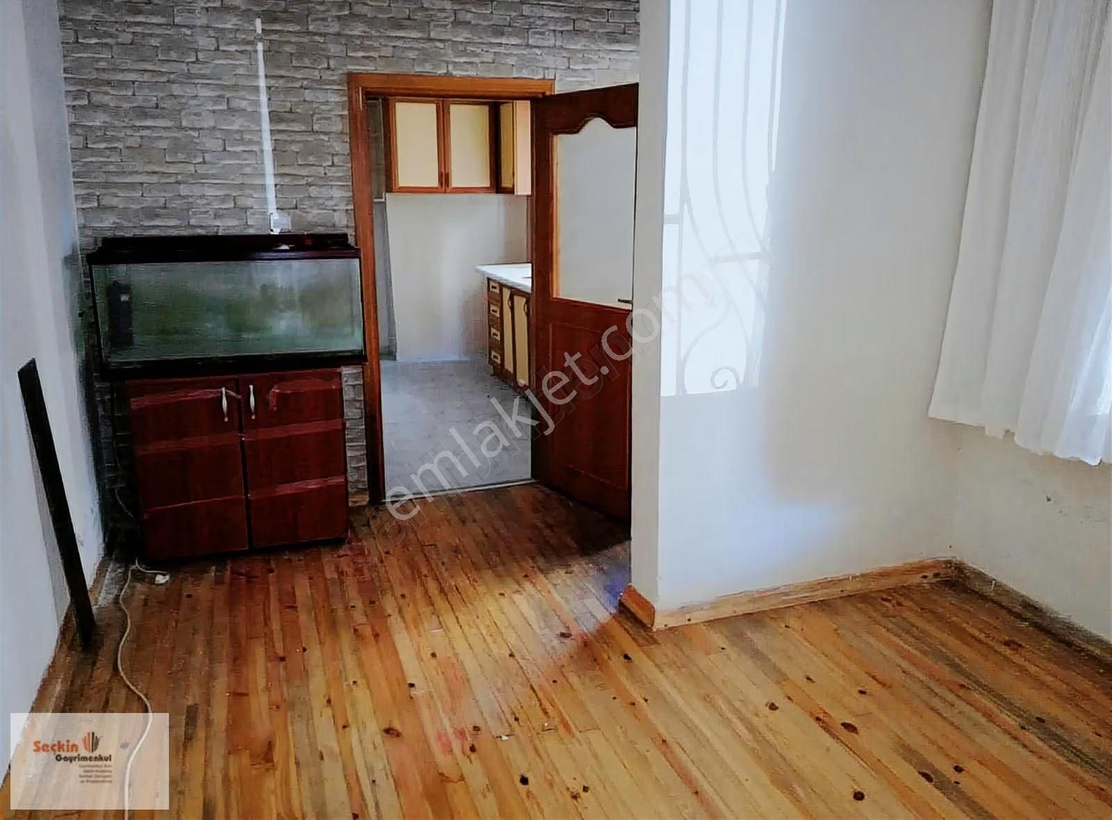 Maltepe Zümrütevlerde 2+1 Giriş Kat Güvenlikli Site İçerisinde - Görsel 15