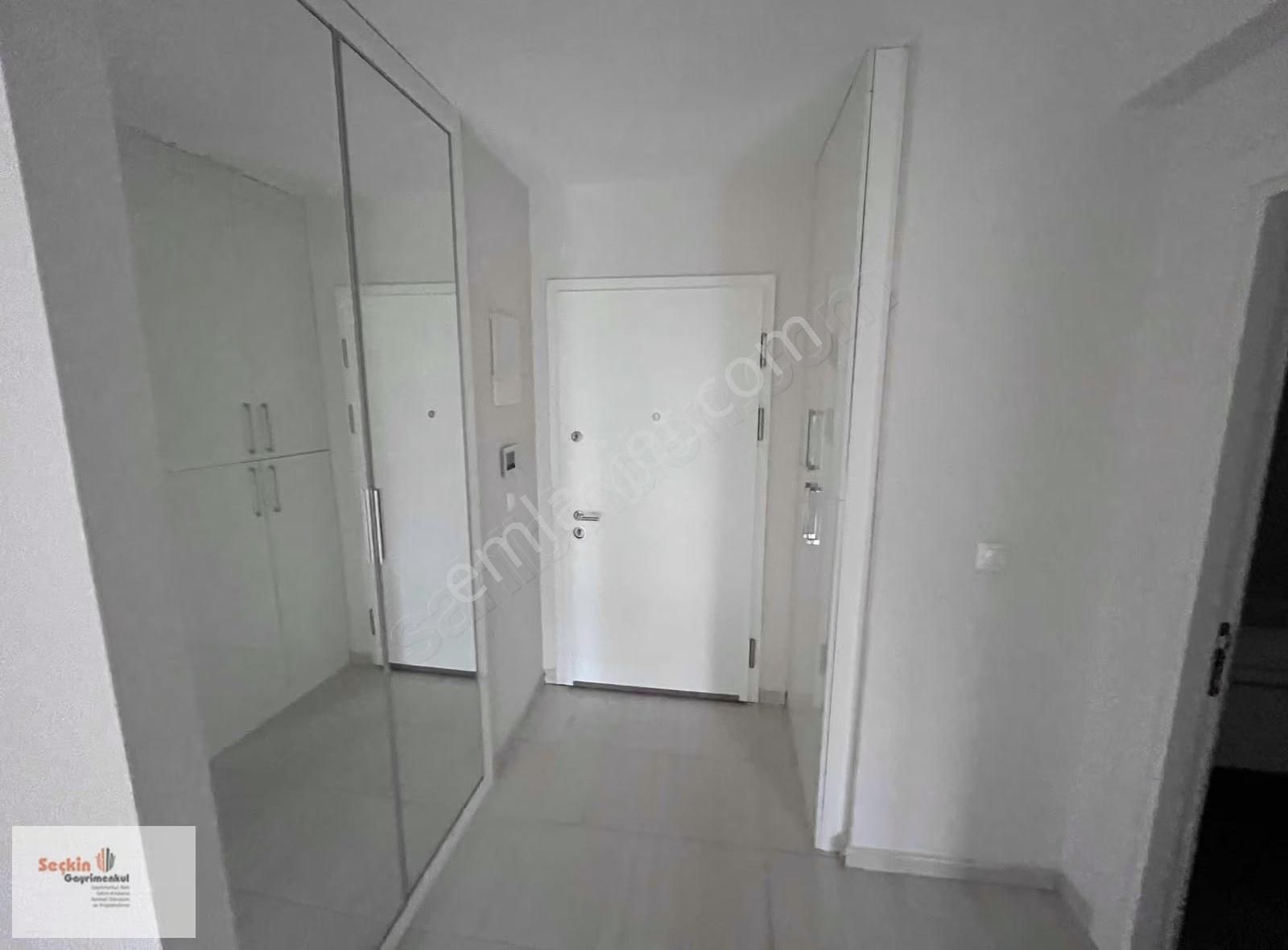 Maltepe Zümrütevlerde Full Ada Sitesi İçerisinde 2+1 80m2 Net - Görsel 11