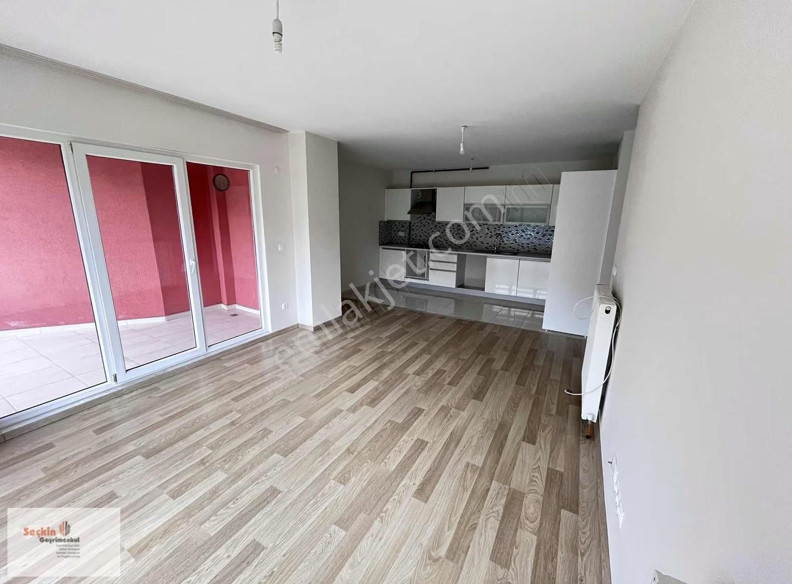 Maltepe Zümrütevlerde Full Ada Sitesi İçerisinde 2+1 80m2 Net - Görsel 7
