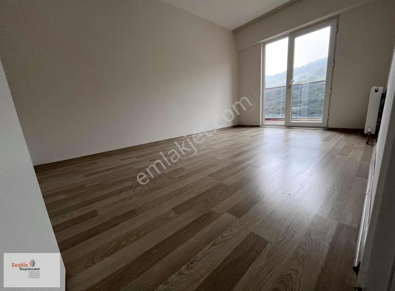 Maltepe Zümrütevlerde Full Ada Sitesi İçerisinde 2+1 80m2 Net - Görsel 25