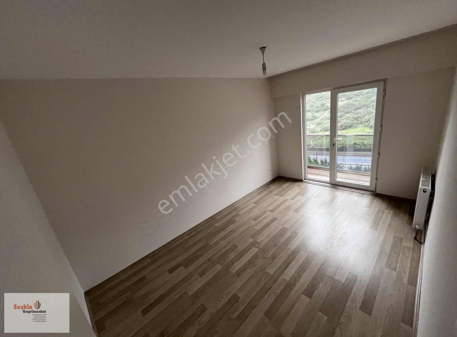Maltepe Zümrütevlerde Full Ada Sitesi İçerisinde 2+1 80m2 Net - Görsel 10