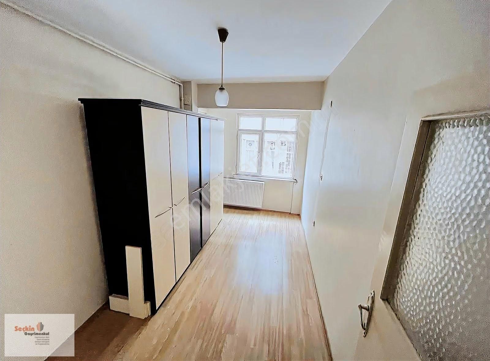 Maltepe Zümrütevlerde Metroya Yakın Cadde Üzeri 2+1 80m2 1.kat - Görsel 23