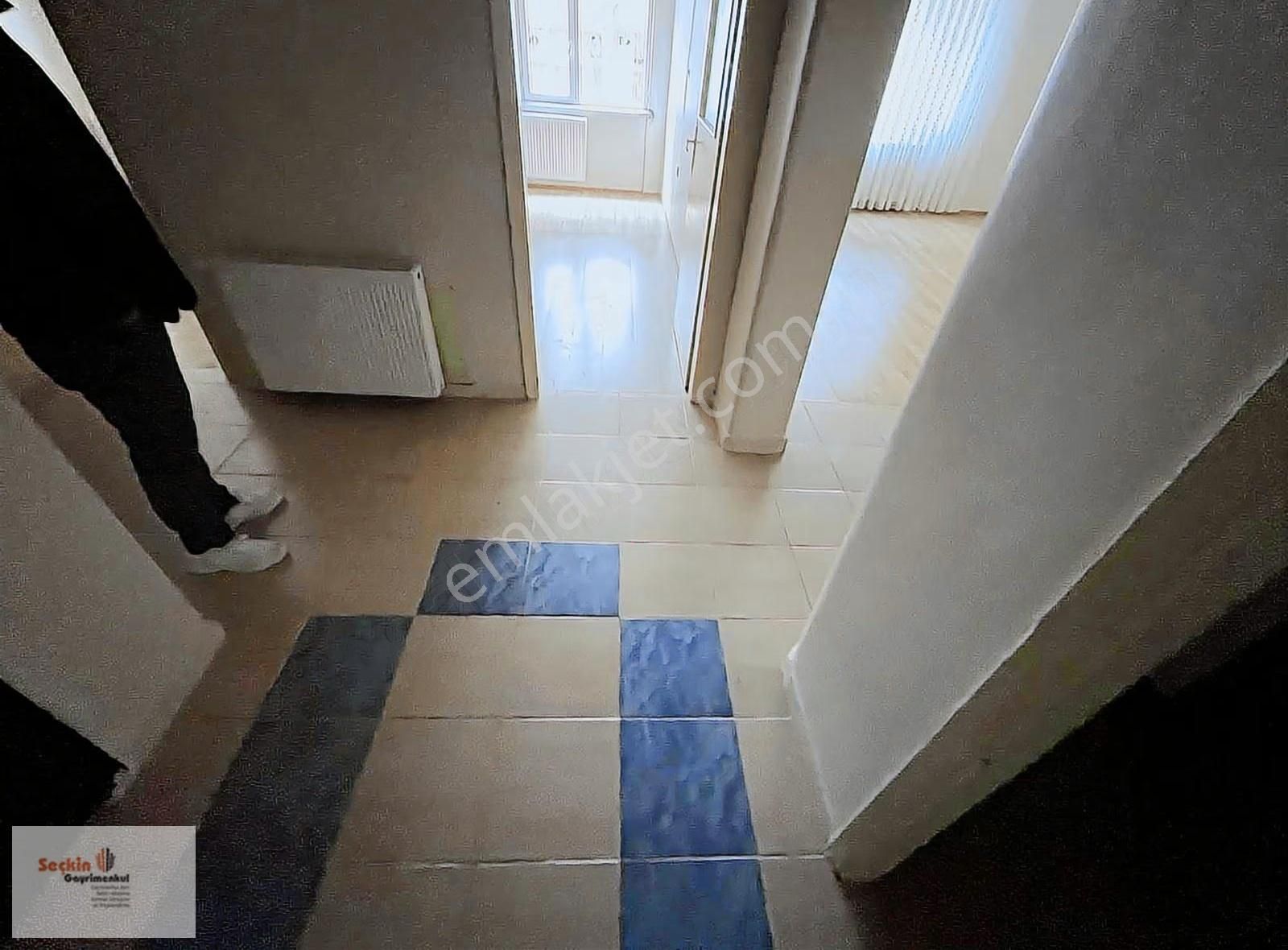 Maltepe Zümrütevlerde Metroya Yakın Cadde Üzeri 2+1 80m2 1.kat - Görsel 8