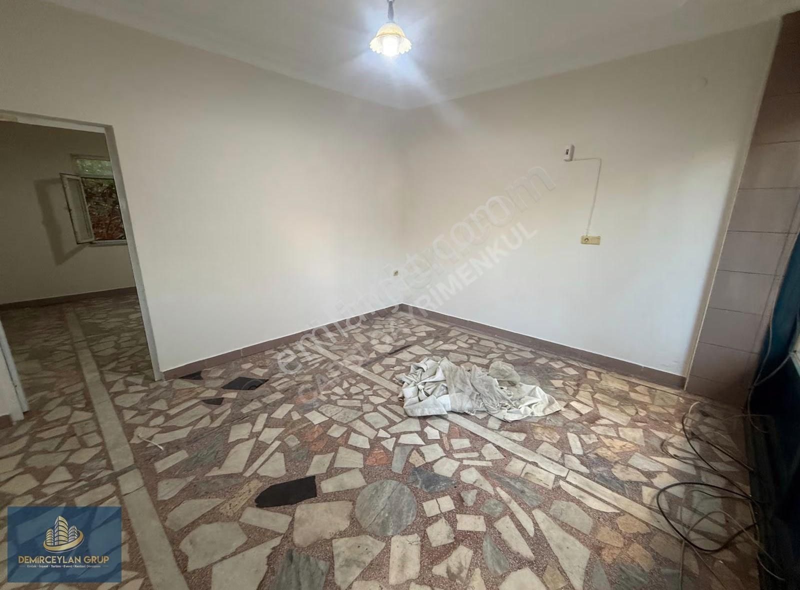 Fethiye Pazaryeri'nde Kiralık 2+1 Ofis/konut (giriş Kat)