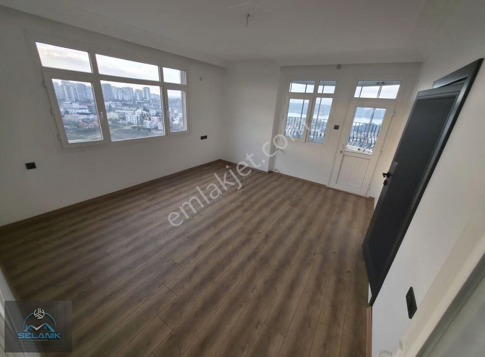 Panoromik Göl Manzarası 4+1 - Görsel 2